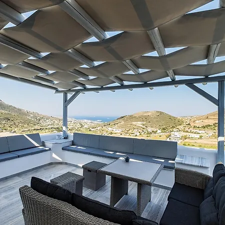 Nereids * Parikia (Paros)