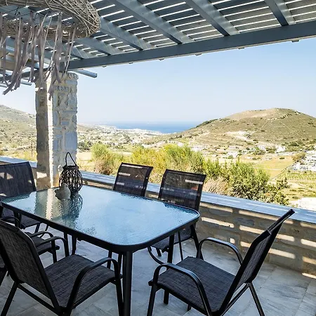 Nereids * Parikia (Paros)