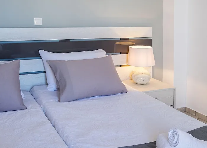 Nereids Parikia (Paros)